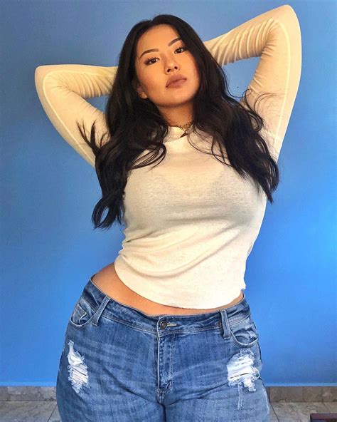 Beautiful Asian Beautiful Women Curvy Girl Outfits Real Friends