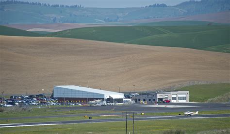 pullman airport nets  million federal grant  runway expansion  spokesman review