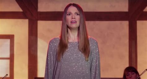 video watch sutton foster s musical moment on ‘gilmore girls