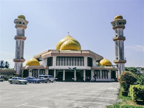 5 iconic mosques in selangor gaya travel magazine
