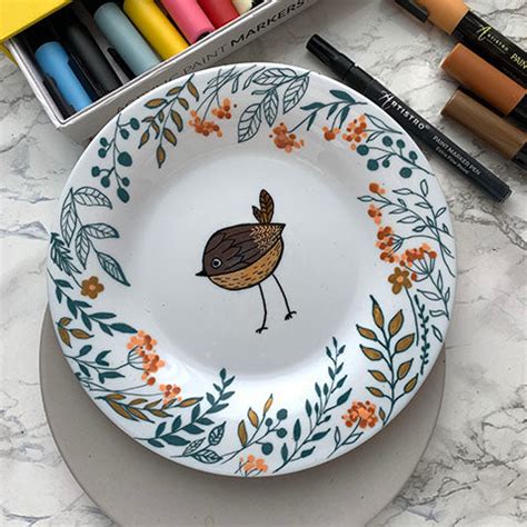 dining serving petrykivka painting   ceramic plate plate bird