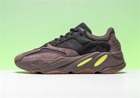 yeezy  mauve full release info video review sneakernewscom