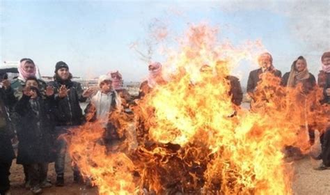 mosul isis publicly burns alive 19 kurdish women for rejecting sex