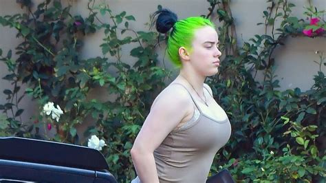 26 Hot Boobs Photos Of Billie Eilish That Will Take Your Breath Away