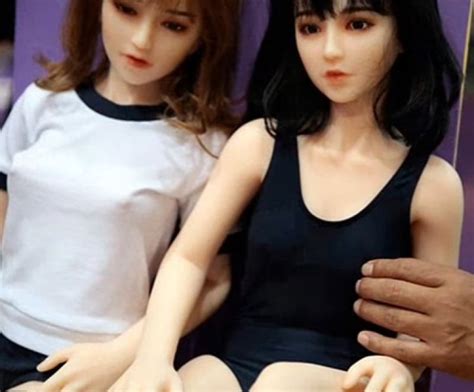 Chinese Man Stays With 7 Sex Dolls He Is Obsessed With