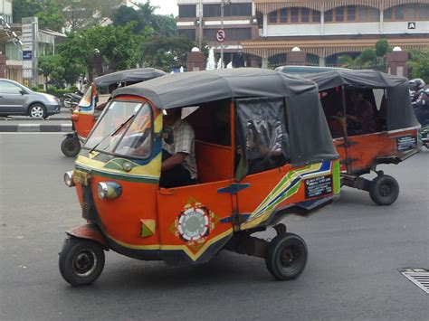 tut tuts  cabs  jakarta indonesia  photo nathan hoyt