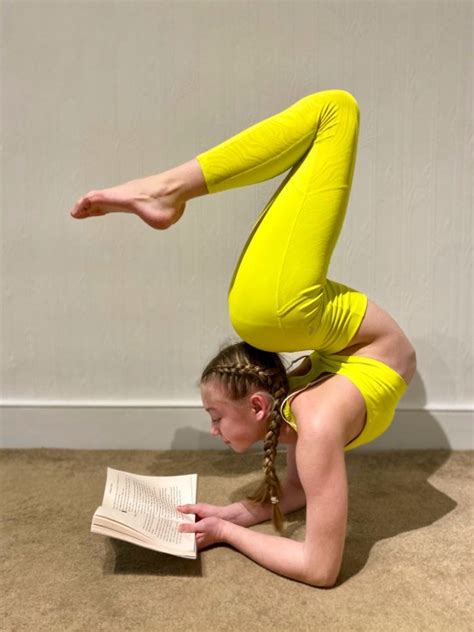 Teen Contortionist Loves To Do Her Homework In Incredible Positions