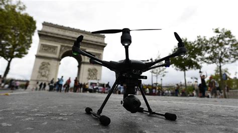 drone festival takes   champs elysees  paris