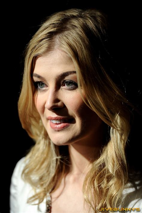 rosamund pike special pictures 2 film actresses