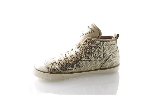 pin van concept fashion op accessoires fw  schoenen accessoires