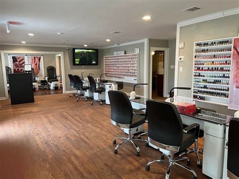 broadmoor nails  spa updated    youree dr shreveport