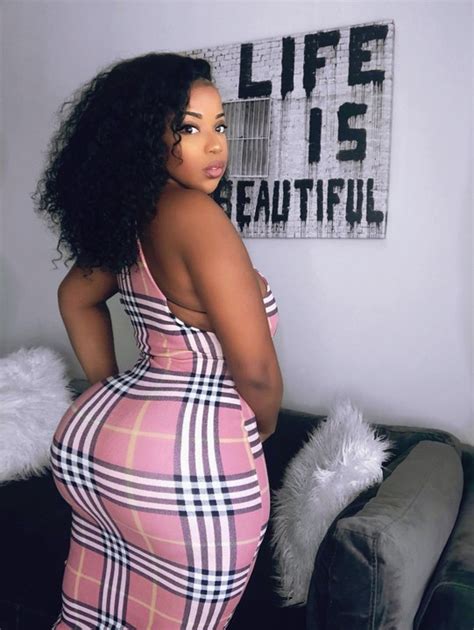 See What 17 Years Old Heavily Curvy South African Lady