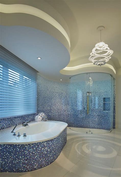 ruffle ombre shower  white blinds  ombre tile   bathroom design blue bathroom
