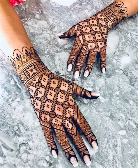 drop dead stunning dulhan mehndi designs  hands legs