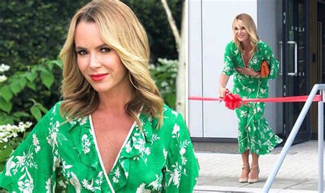 Amanda Holden Instagram Bgt Star Flashes Cleavage In Green Frock
