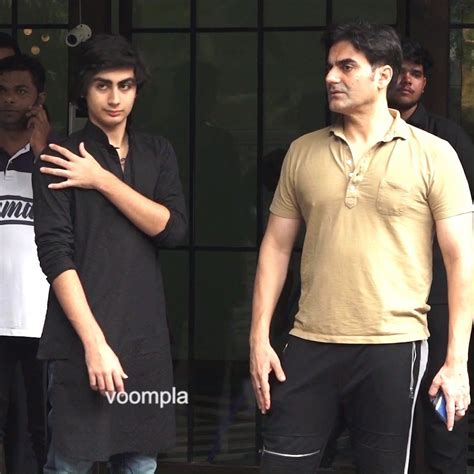 Voompla Arbaaz Khan And His Son Arhaan Wait For His