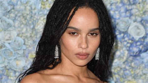 zoe kravitz as catwoman jason momoa stoked for stepdaughter s role
