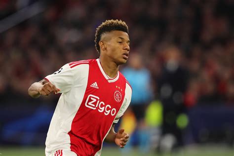 report everton linked david neres set   ajax deal