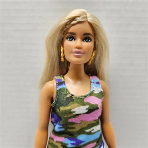 barbie fashionistas urban camo 94 curvy blonde tan doll w dress
