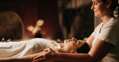 Tables De Massage Confort Et Soutien Pour Les Traitements Novak M