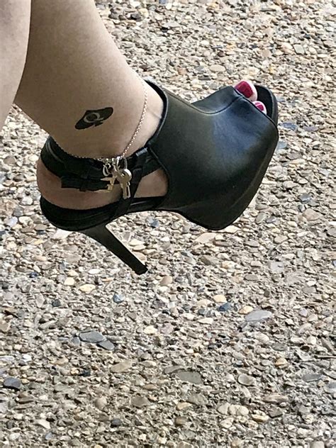 Wifes New Hotwifing Peeptoe Platform Heels And Hotwife Anklet R