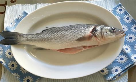 Branzino Al Sale Salt Crusted Sea Bass Passion And Cooking