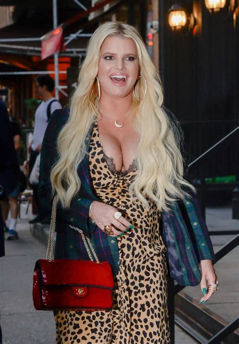 Jessica Simpson S Trainer Gives Away Weight Loss Secrets After Stunning