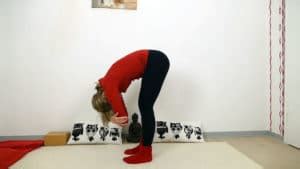 yin yoga fuer das wurzelchakra muladhara sequenz mit video