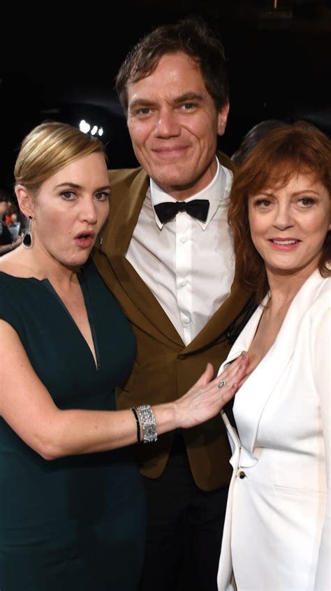 Kate Winslet Had To Touch Susan Sarandon S Chest At The Sags