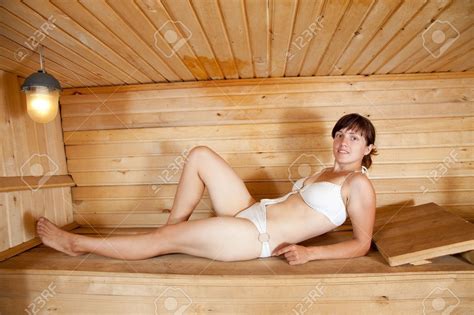 mature woman in sauna nude pics