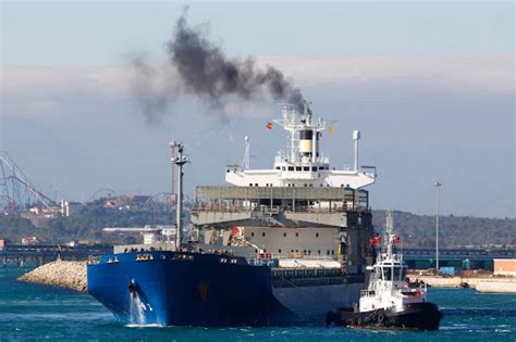 eu proposes tax   shipping emissions   limit polluting fuels