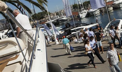 luxury yacht charter  increasingly popular option  spain yacht charter superyacht news