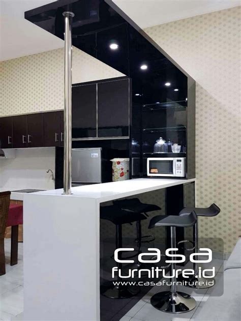 meja bar minimalis kombinasi warna hitam putih  jurumudi tangerang desain dapur modern mini