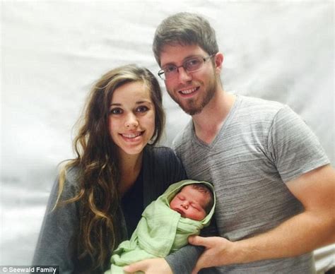 jessa duggar and husband ben seewald announce they are expecting their