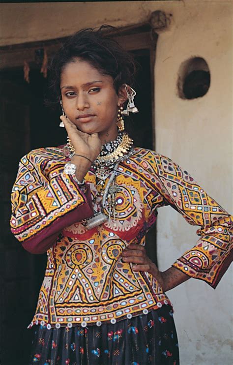 expanding museum for women artisans of kutch india indian textiles ethnic chic india colors