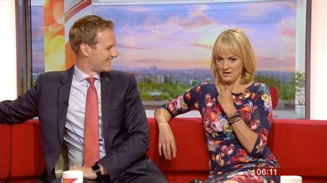 bbc breakfast s louise minchin suffers embarrassing wardrobe