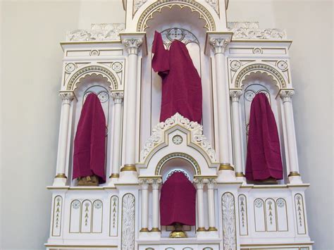 st peters catholic church    statues covered