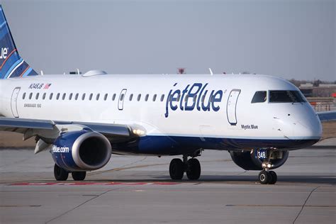 jetblue blames global system outage  check  problems long lines  tuesday morning fox