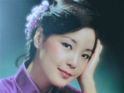 teresa teng radio listen      latest info iheartradio