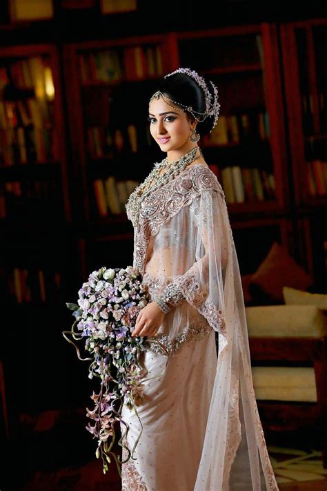 pin by hasangi randika on kandyan brides bridal sari