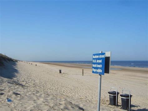 شواطئ عارية بالقرب من أمستردام 2021