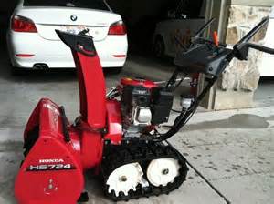 Honda HS724 Snow Blower ALMOST NEW for sale in Provo, Utah 