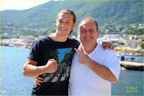 Leo Howard Sheds His Shirt In Italy See The Shirtless Pics Here