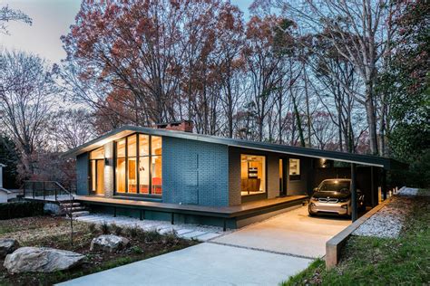 popular home architecture style     mid century modern exterior mid