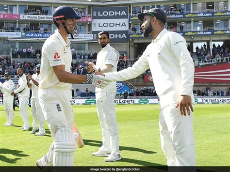 india vs england alastair cook receives guard of honour from team