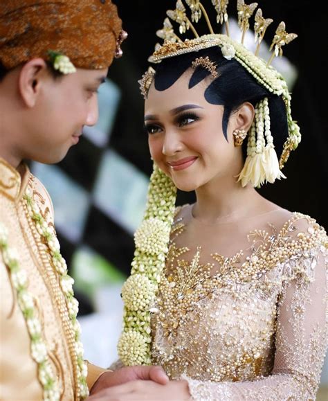 Pin By Erni Isa On Myfav Indonesian Traditional Bride In 2022