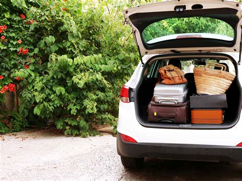 Reasons To Hire A Car For Your Holiday Saga