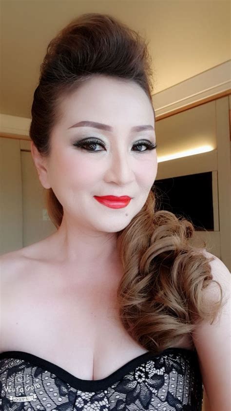 smokey eyes and red lipstick by favor make up by dian mayasari