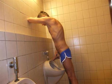 Showing It Off At The Mens Room Urinals Page 60 Lpsg