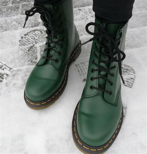 ayelen  instagram drmartens drmartensstyle drmartens drmartensgreen docs